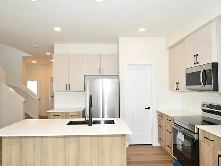 2133 5th Ave SW — Photo 9