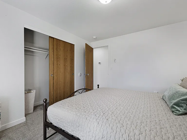 15185 Yotie Ct — Photo 32