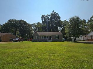 530 Hoke Dr, Petersburg, VA 23805