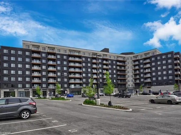 525 New Dundee Rd #409, Kitchener, ON N2P 2N8