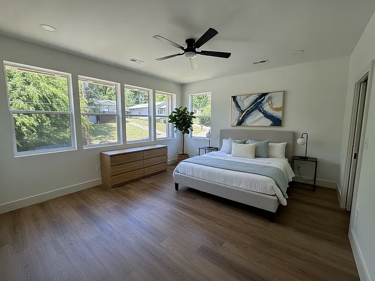 2816 Nichols Ave — Photo 6