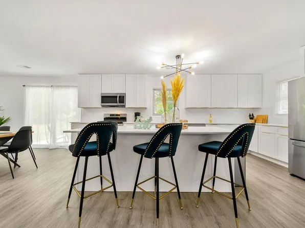 3685 Manhattan Dr, Decatur, GA 30034