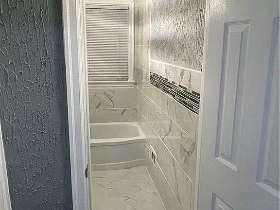 4th image of 721 Osmond Ave