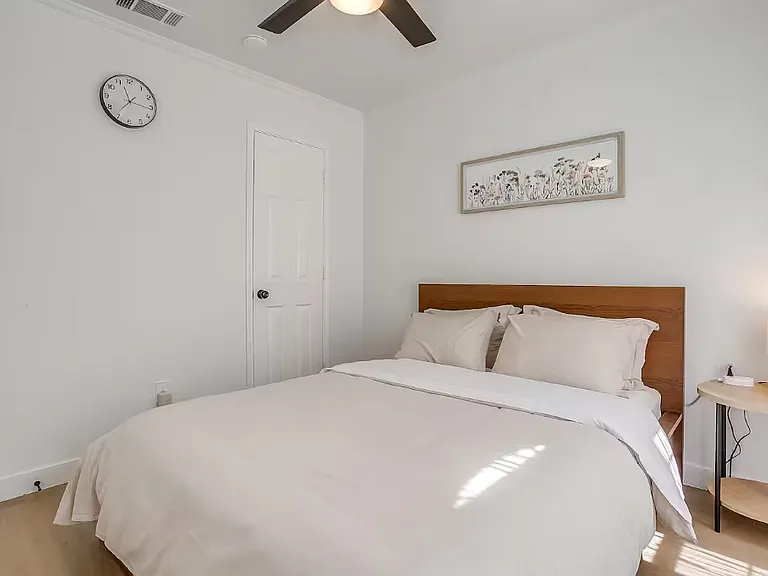 7851 Maiden Ln — Photo 18