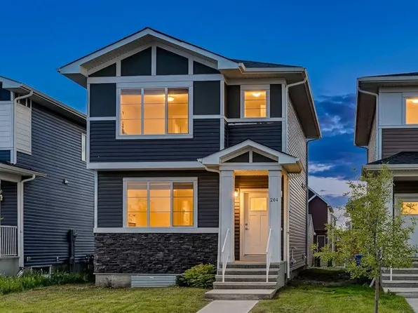 204 E Chelsea Mnr, Chestermere, AB T1X 2P5
