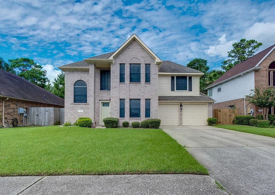 1st image of 222 Wentworth Park Dr
