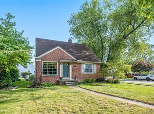 20553 Carlysle St, Dearborn, MI 48124
