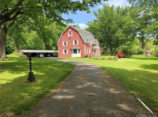 222 Meadowmere Rd, Stratford, CT 06614