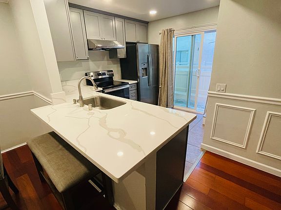 5th image of 8779 Gilman Dr Unit B