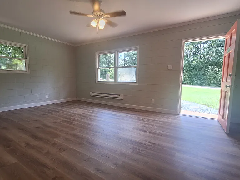 3718 Danube Ln — Photo 13