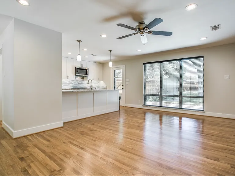 9721 Twin Creek Dr — Photo 13