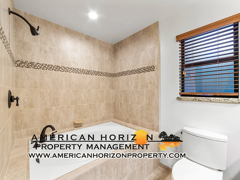 4341 Whispering Oaks Cir — Photo 22