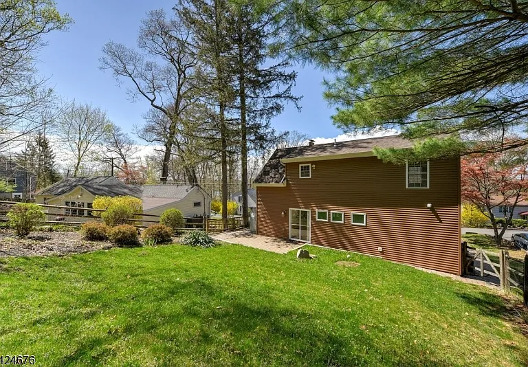 64 Hilltop Trl — Photo 33