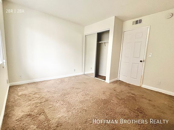 5th image of 11254 Huston St #105