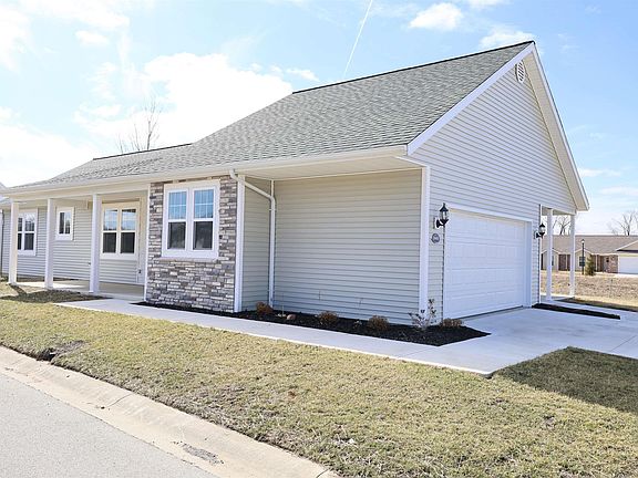 3rd image of 2846 Turnpointe Blvd Unit F
