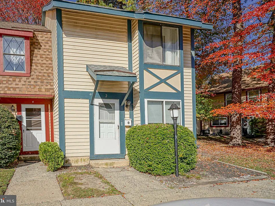 2 Coventry Ct