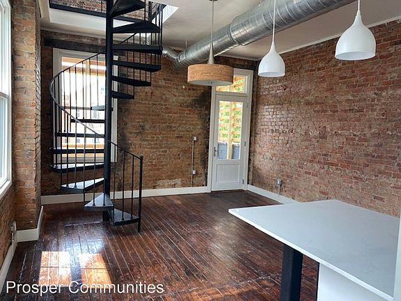 3rd image of 161 E McMicken Ave #6