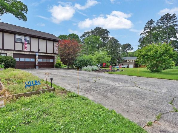 2272 Plantation Ct, Lawrenceville, GA 30044