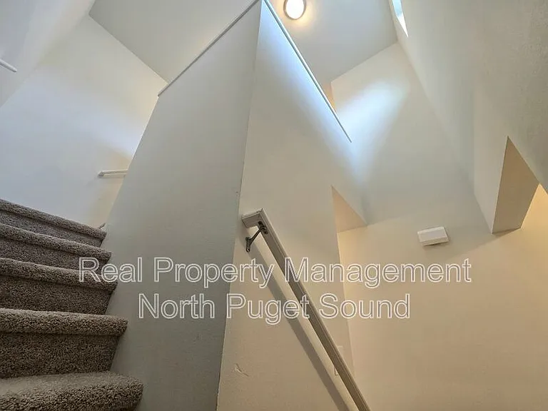 4306 68th Dr NE — Photo 6