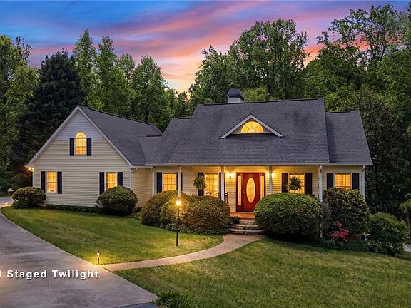 2nd image of 408 Parker Branch Rd