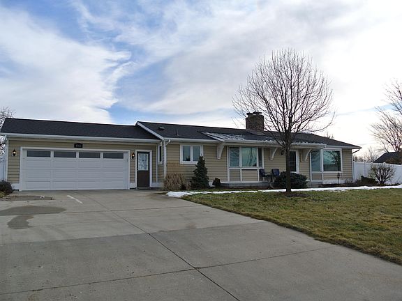 2nd image of 1062 64th Ave