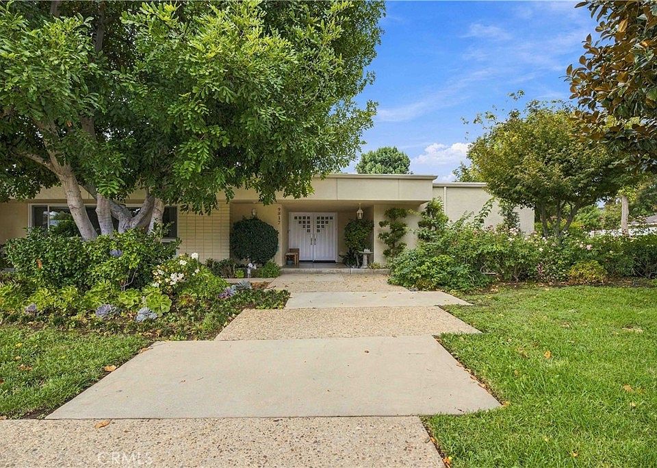 1st image of 9817 Donna Ave