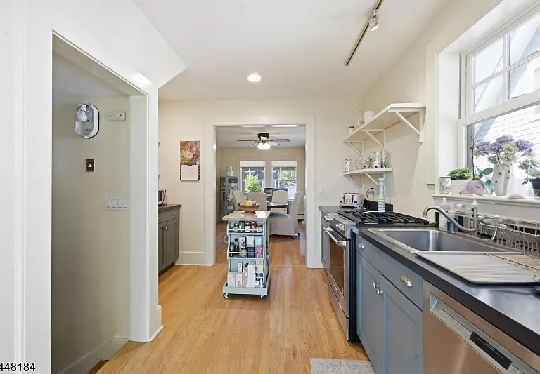 7 Godfrey Rd — Photo 10