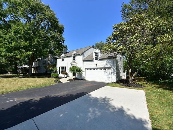 3rd image of 164 Griswold Dr