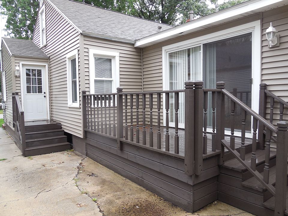 2nd image of 1404 E 14th St