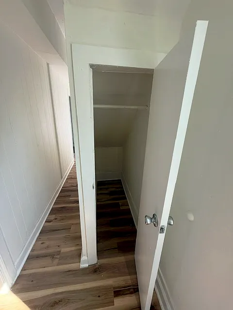 4 bed, 1.5 bath, $2,135 — Photo 4