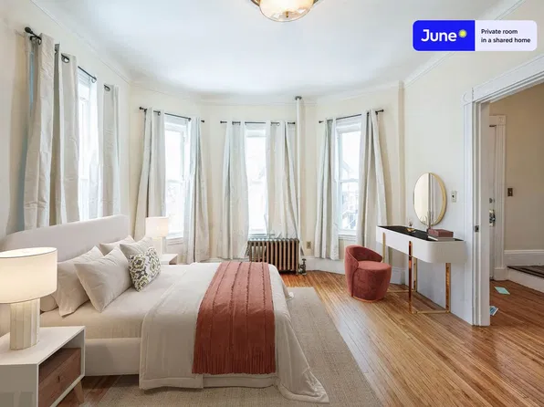 53 Sycamore St, Somerville, MA