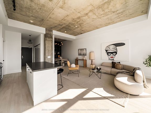 5th image of 608 Richmond St W Unit Penthouse 05