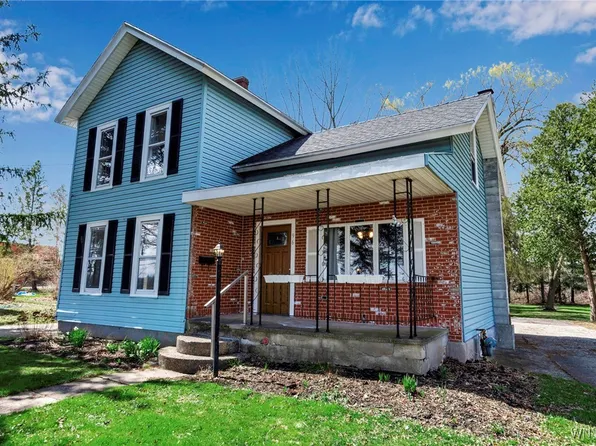 96 S Pearl St, Oakfield, NY 14125