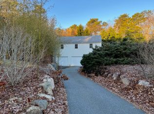 8 Hazel Ln, Brewster, MA 02631