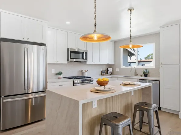 7167 Beagle St, San Diego, CA 92111