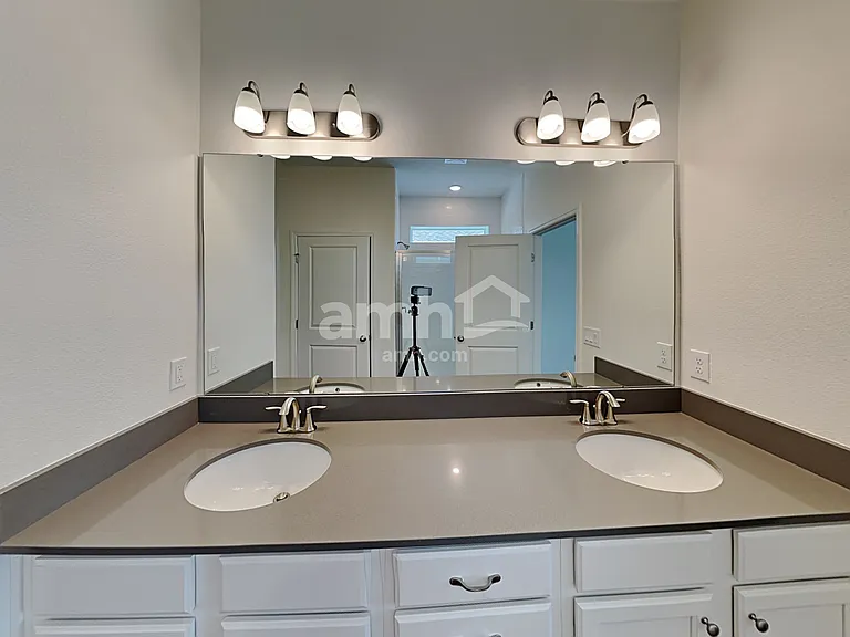 1149 Sky Lakes Dr — Photo 17