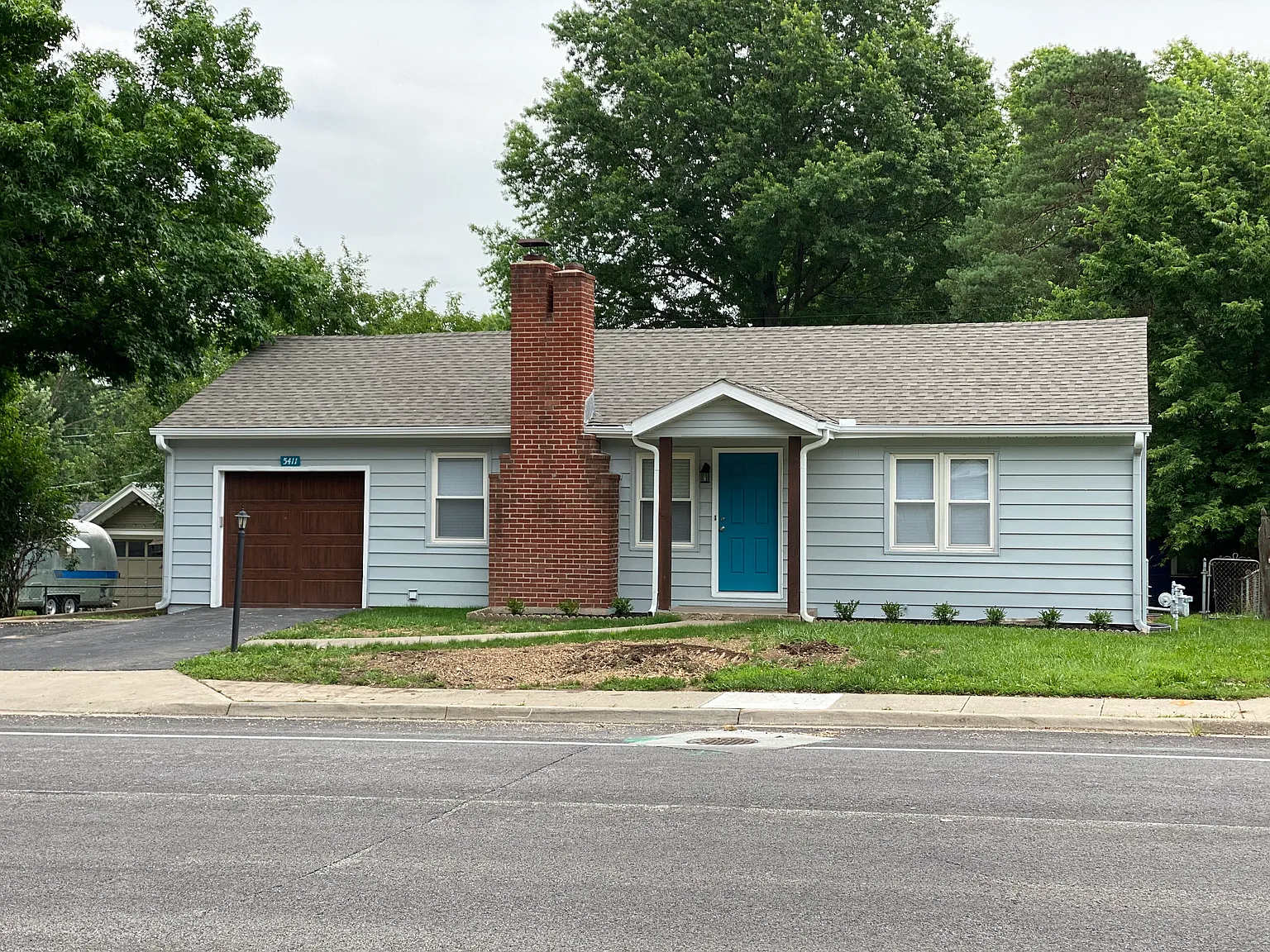 3 bed, 1088 sqft, $1,995 — Photo 1