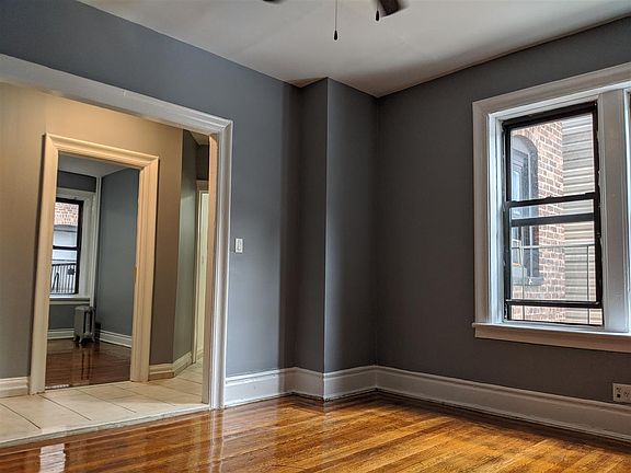 3rd image of 429 Fairmount Ave APT 203