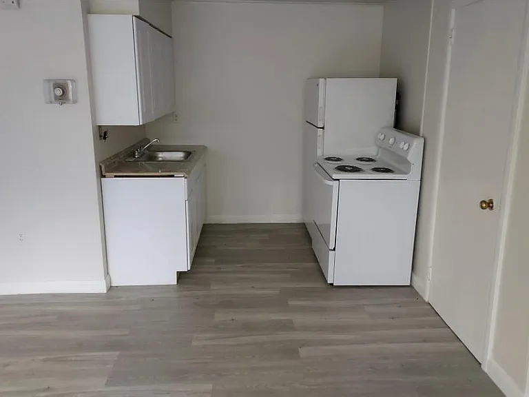 127 Glenerie Blvd #5 — Photo 3