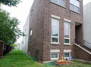 3154 W Wallen Ave, Chicago, IL 60645
