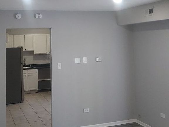3rd image of 609-649 E Glenwood Lansing Rd #619-106