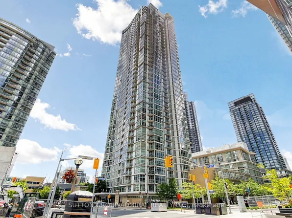 10 Navy Wharf Ct #3601, Toronto, ON M5V 3V2