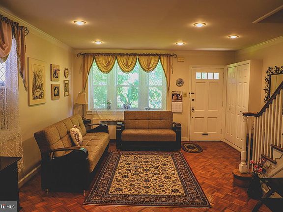 4th image of 1108 Magee Ave