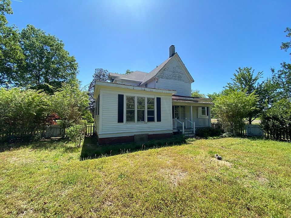 1002 Church St, Scotland Neck, NC 27874 Zillow