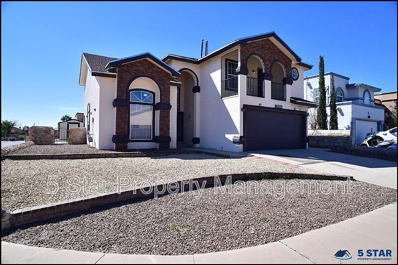 3 bed, 2.5 bath, 1918 sqft, $1,955 — Photo 2
