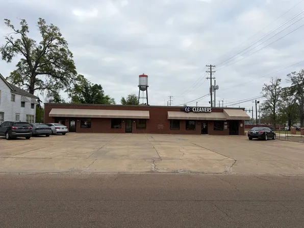 309 W Church St, Greenwood, MS 38930
