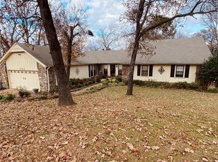 1020 S Oak St, Greenwood, AR 72936