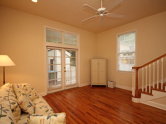 4th image of 5047 SW 91st Dr