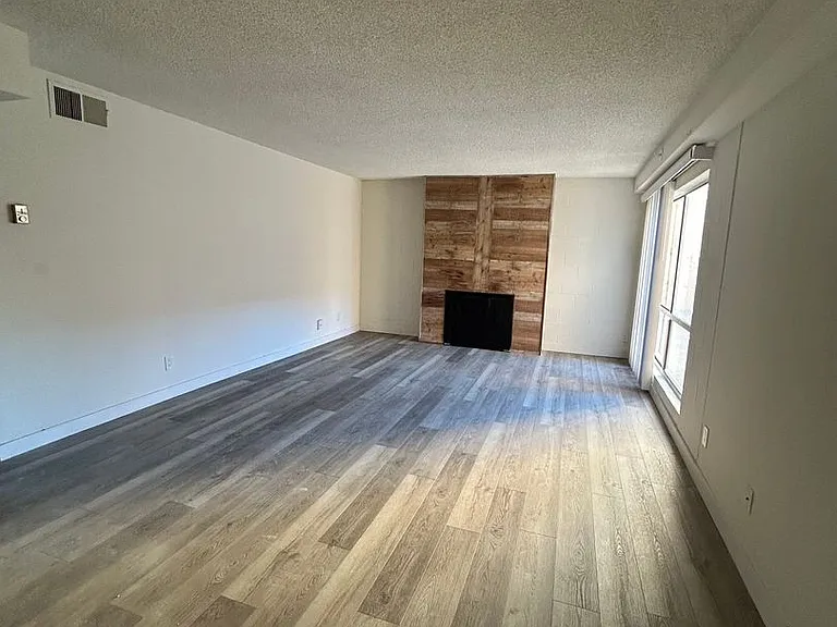 125 - Cedar Regency — Photo 10