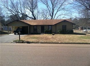 861 Barbara Lynn Dr, Collierville, TN 38017